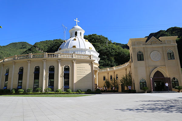  想在北京北部买墓地，九公山长城纪念林☎400—861—8568