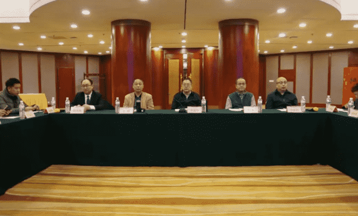  中国殡葬协会设备用品工作委员会主任（扩大）会议在山东青岛召开