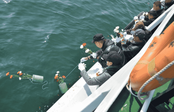  树葬与海葬：不同选择，相同的尊重与永恒